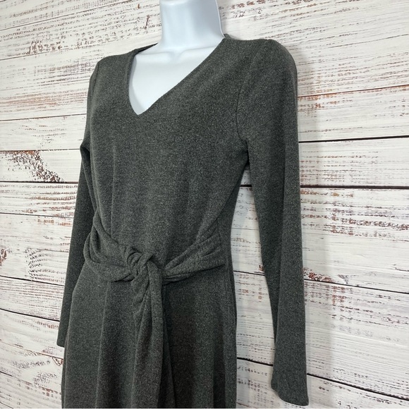 White House Black Market Heather Gray Long Sleeve Knit Dress - Picture 4 of 14